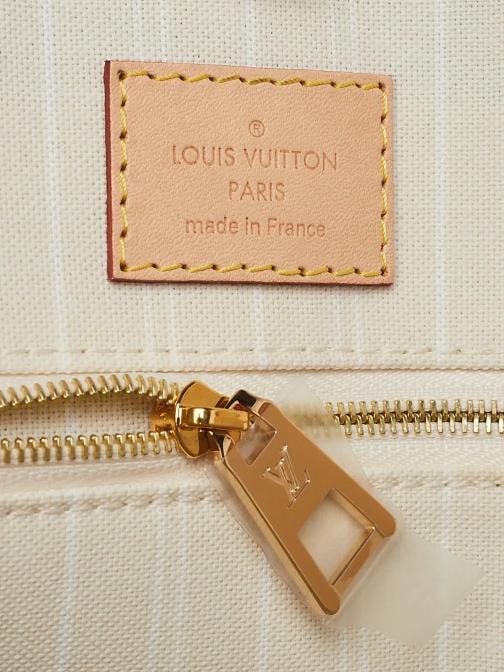 Louis Vuitton Blue Monogram Giant Canvas Hamptons By the Pool Onthego GM Tote... - 8