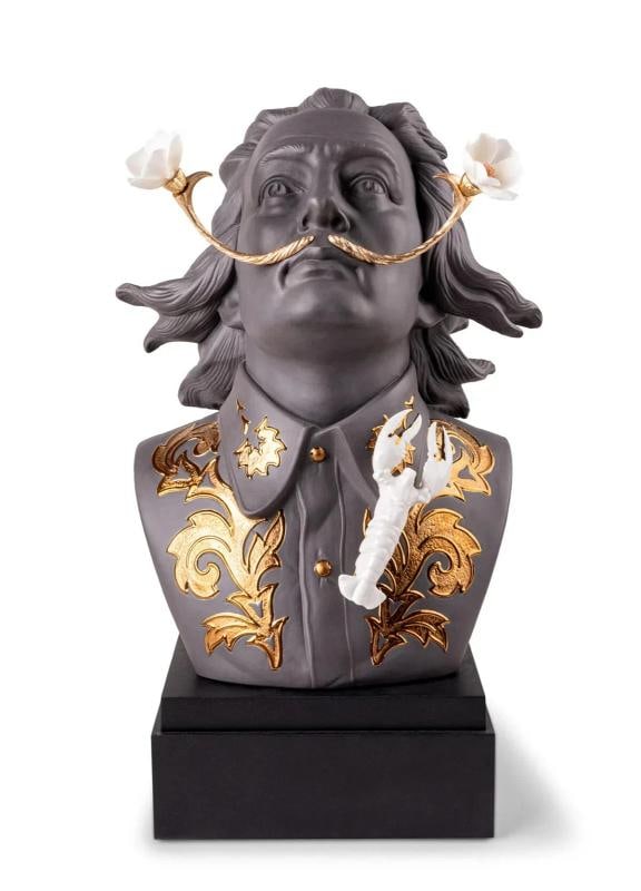LladrÃÂ² DalÃÂ­ Sculpture and Surrealism Limited Edition Ref. 01009812: LladrÃÂ² DalÃÂ­ Sculpture and Surrealism Limited Edition Ref. 01009812 Material: Porcelain LladrÃÂ² Lion - Dimensions: Height: 42 cm x Width x 29 - Lenght