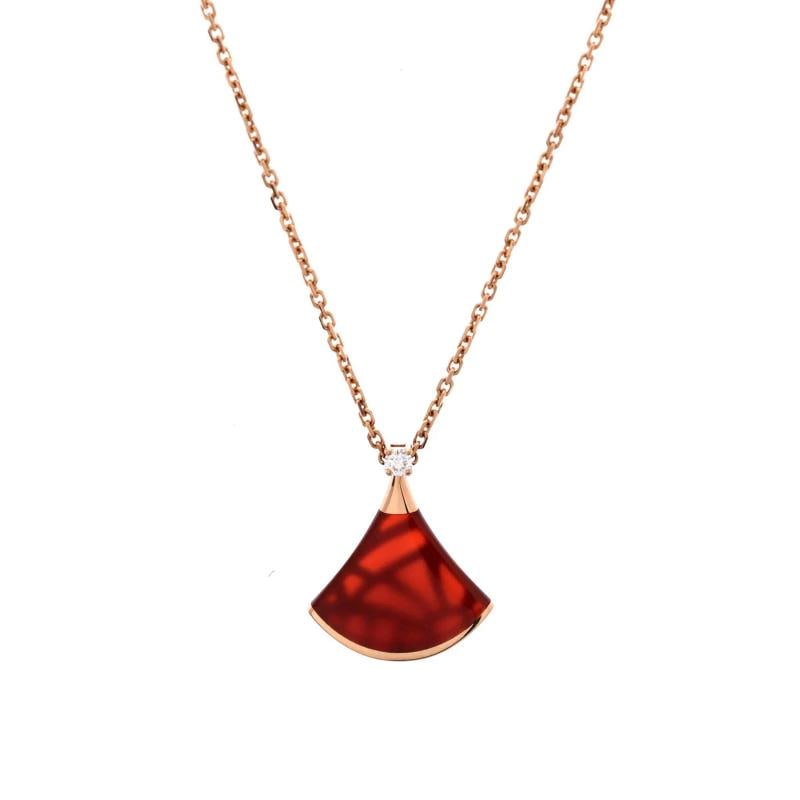 Bvlgari Divas' Dream Pendant Necklace 18K Rose Gold with Carnelian and Diamond: Condition: Pre-owned - Good,Brand: Bvlgari,Main Stone: Carnelian,Metal: 18K Rose Gold,Metal Purity: 18K,Style: Pendant,Type: Necklace,Color: Rose Gold,Material: 18K Rose Gold, Carnelian, Diamond