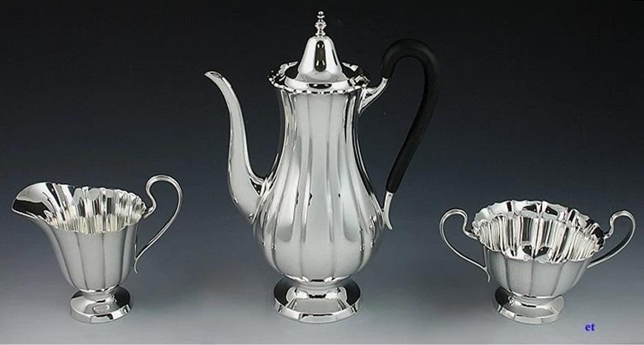 1950s 3p Worden-Munnis Co Sterling Dublin Pat Tea Set: Pattern: Dublin,Age: 1950s,Composition: Sterling Silver (.925),Maker: Worden-Munnis Co,Year Made: 1940-1950s Presented is a very fine quality, 3 piece sterling silver tea set made by the