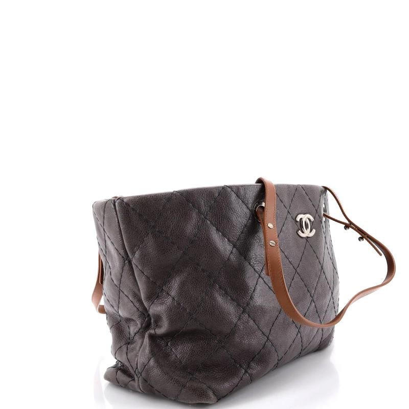 Chanel On The Road Tote Quilted Leather Large - 2