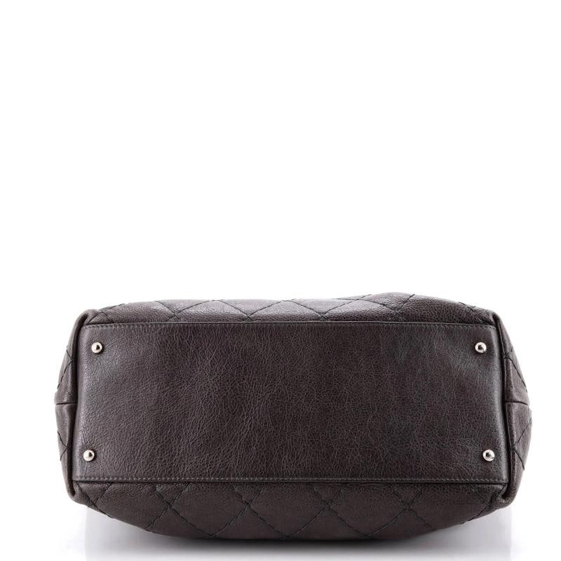 Chanel On The Road Tote Quilted Leather Large - 4