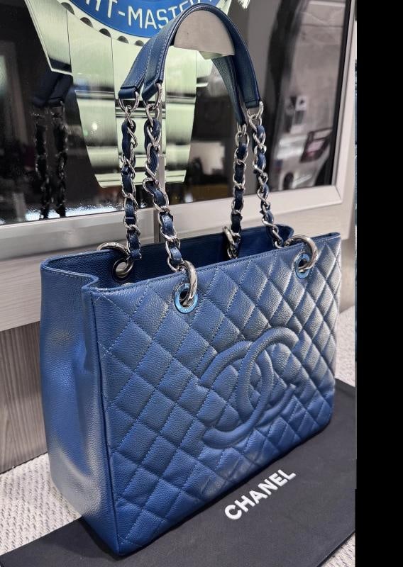 Chanel Caviar Quilted Grand Shopping Tote GST in Royal Blue - 7
