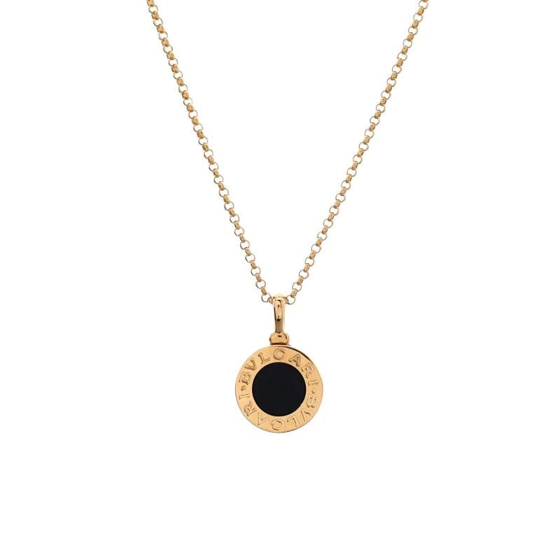 Bvlgari Bvlgari Bvlgari Pendant Necklace 18K Yellow Gold with Onyx: Measurements: Height/Length: 24.95 mm, Width: 17.85 mm . Condition: Pre-owned - Good,Brand: Bvlgari,Main Stone: Onyx,Metal: 18K Yellow Gold,Metal Purity: 18K,Style: Pendant,Type: Necklace,Color: Yello