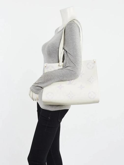 Louis Vuitton Latte/Bubble Tea Empreinte Monogram Giant Onthego MM Bag - 2