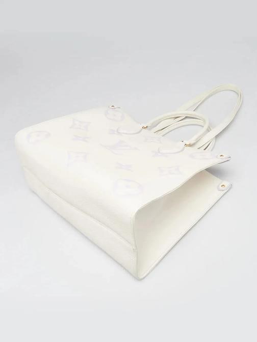 Louis Vuitton Latte/Bubble Tea Empreinte Monogram Giant Onthego MM Bag - 3