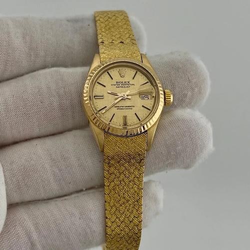Vintage Rolex Ladies Datejust 6905 26mm Champagne Dial 18k Yellow Gold - 3
