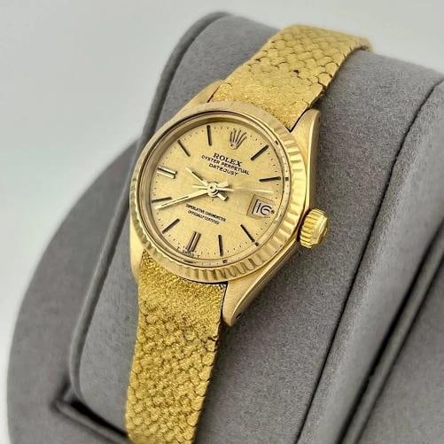 Vintage Rolex Ladies Datejust 6905 26mm Champagne Dial 18k Yellow Gold - 4