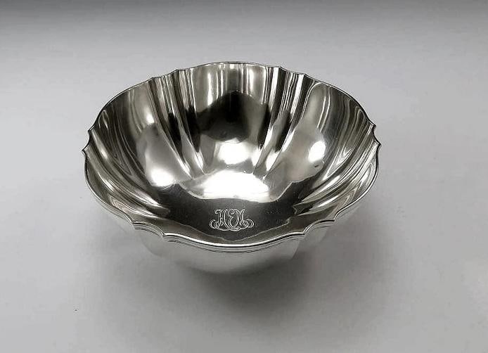 1907-1947 Elegant Tiffany & Co Sterling Silver Punch / Fruit Bowl (1 of 6)