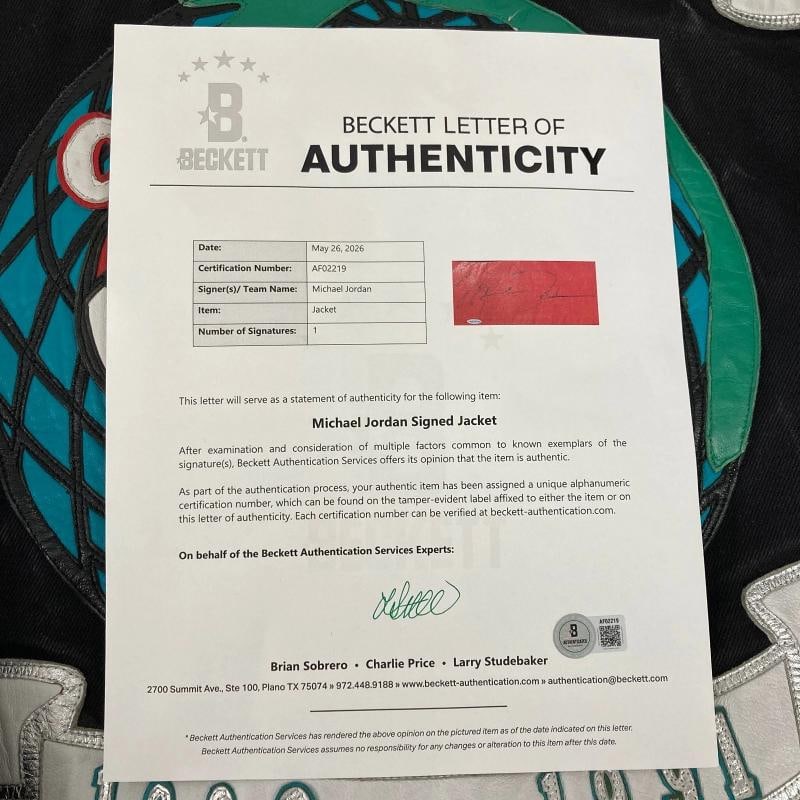 Michael Jordan Signed Jeff Hamilton Custom Leather Jacket UDA Holo & Beckett COA - 3