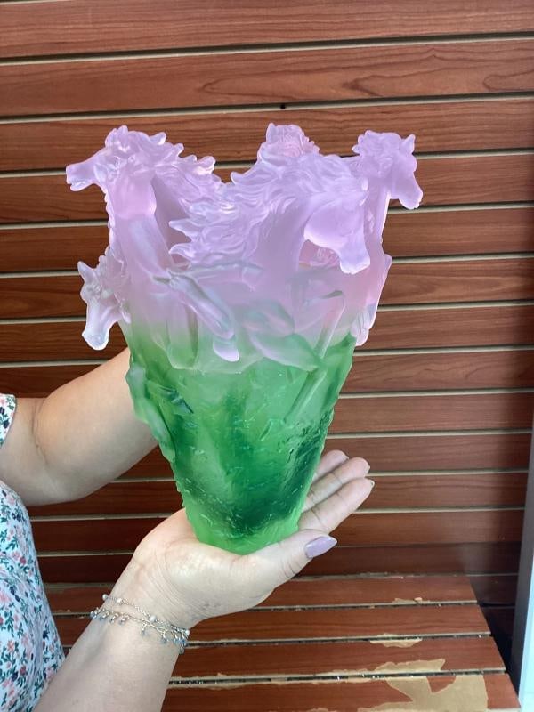 Nancy Daum style horse vase pink green Ombere H9 watch video heavy Art glass - 11