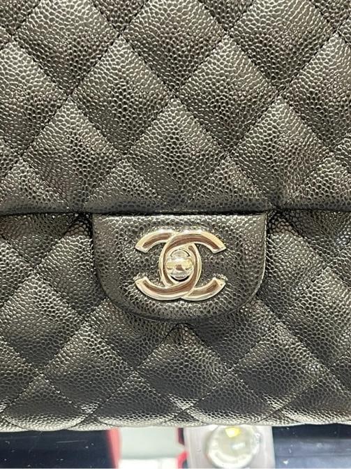 Chanel Caviar Quilted Flap Clutch in Black - 2