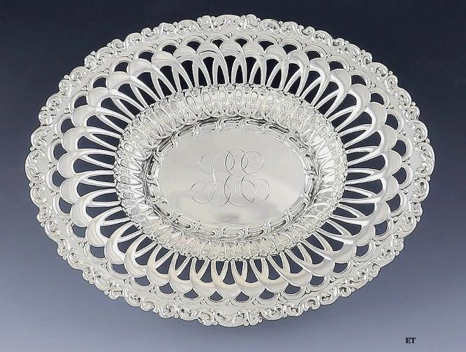 Fabulous Pretty Whiting Sterling Silver Openwork Dish/Bowl Louis XVI: Brand: Whiting Manufacturing Company,Pattern: Louis XVI,Age: 1940s-1950s,Maker: Whiting Manufacturing Company,Year Made: 1890 to 1920,Country of Origin: United States Fabulous Pretty Whiting Sterling