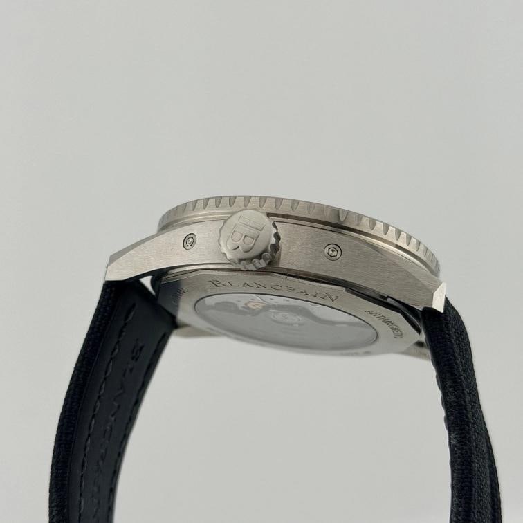 Blancpain Fifty Fathoms Bathyscaphe Calendar 5054-1110-B52A 43mm Box Paper - 9