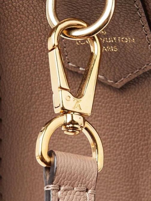 Louis Vuitton Beige Leather and Python Very Zipped Bag - 8