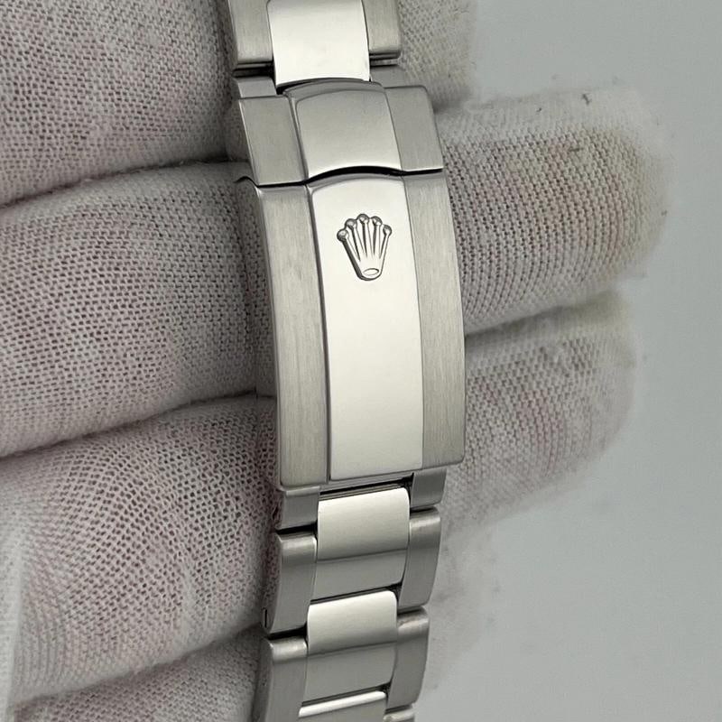 Rolex Datejust 41 126300 White Roman Dial Stainless Steel Box Paper 2021 - 5