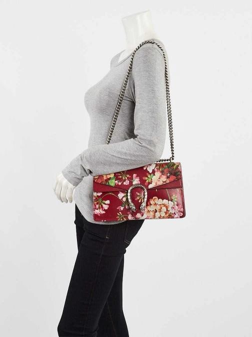 Gucci Red Leather Blooms Small Dionysus Shoulder Bag - 2