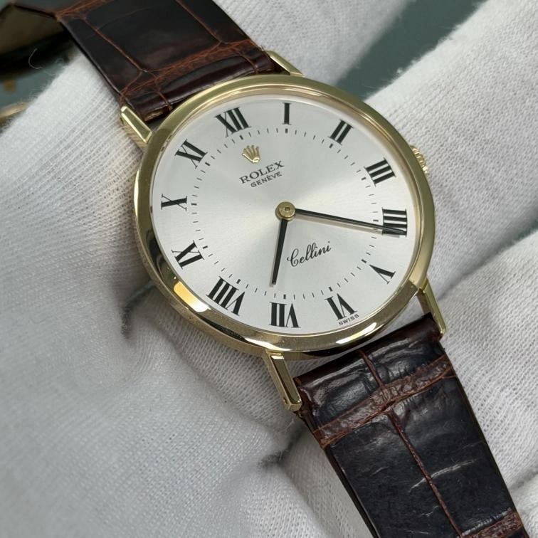 Rolex Cellini 4112 32mm Silver Roman Dial 18k Yellow Gold Box Paper - 4