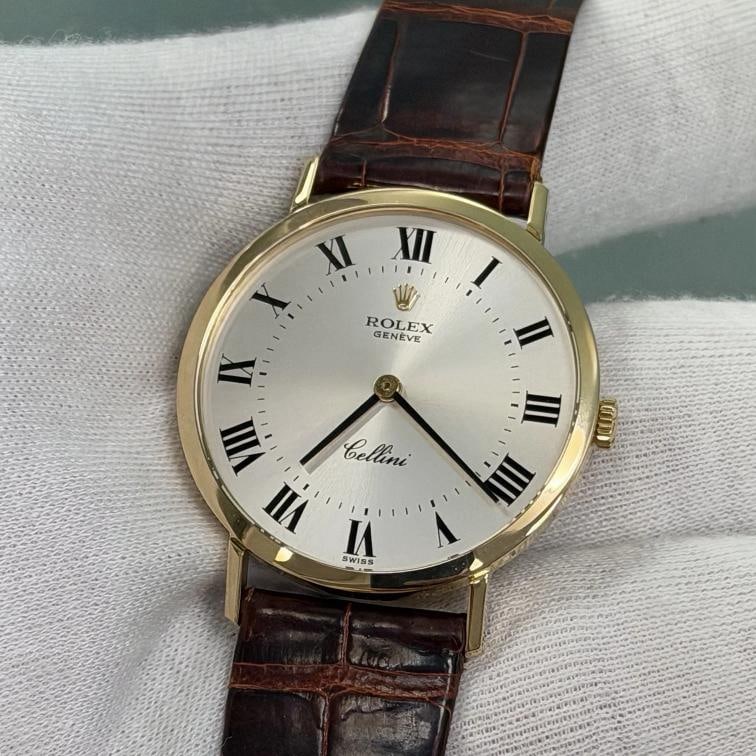 Rolex Cellini 4112 32mm Silver Roman Dial 18k Yellow Gold Box Paper - 5