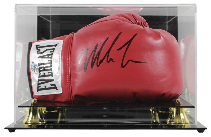 Mike Tyson Authentic Signed Red Everlast Right Hand Boxing Glove W/ Case BAS: Player: Mike Tyson,Sport: Boxing,Product: Glove,Original/Reprint: Original,Autograph Authentication: Beckett,PRODUCT_COA: Beckett,PRODUCT_SIGNED_BY_NAME: Mike Tyson,Country of Origin: United States