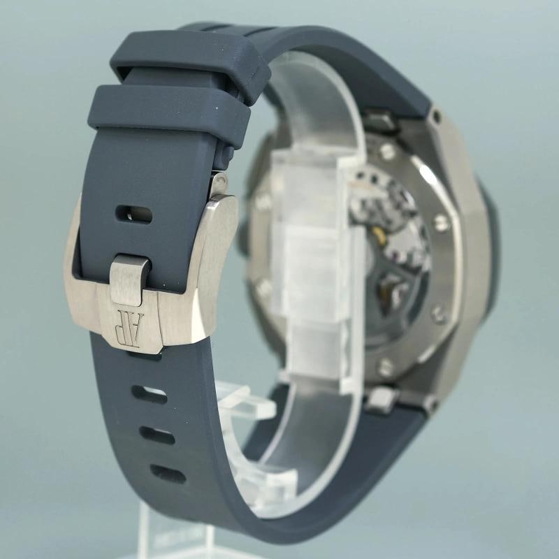 NEW PAPERS Audemars Piguet Royal Oak Titanium Grey Blue 26420IO 43mm Chrono - 6