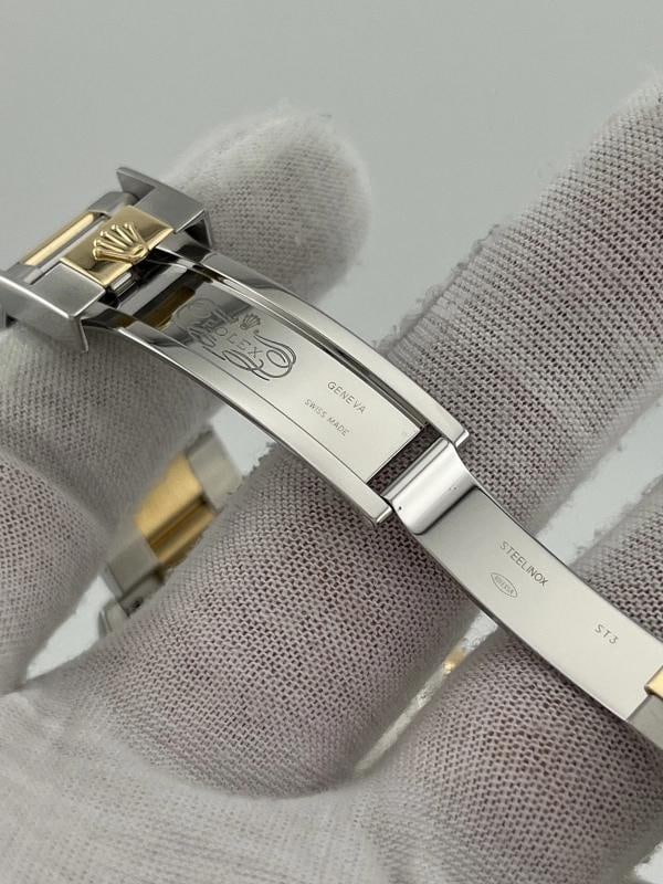 Rolex Daytona Cosmograph 116523 40mm Black Dial 18k Yellow Gold Steel Box - 8