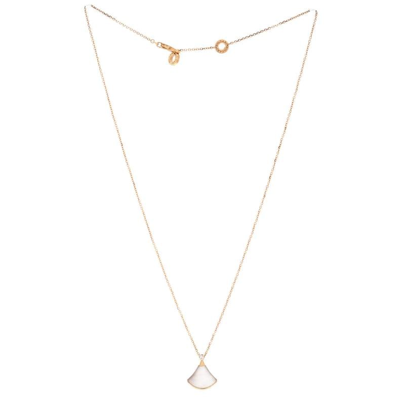 Bvlgari Divas' Dream Pendant Necklace 18K Rose Gold with Mother of Pearl - 3