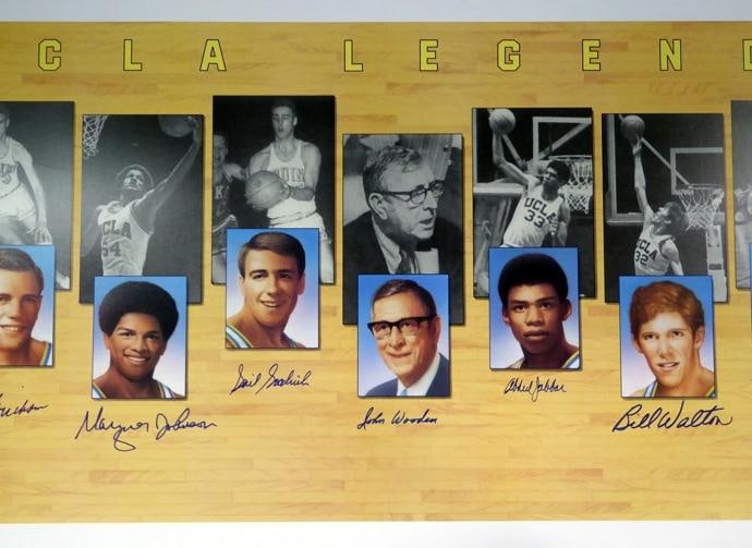 UCLA Bruins Legends Auto Lithograph 7 Sig Kareem Abdul-Jabbar Wooden Bill Walton - 2