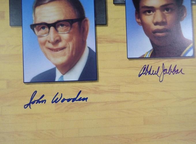 UCLA Bruins Legends Auto Lithograph 7 Sig Kareem Abdul-Jabbar Wooden Bill Walton - 4