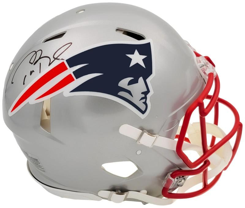 Tom Brady Signed Patriots Silver Full Size Authentic Speed Helmet Fanatics Holo: Player: Tom Brady,Team: New England Patriots,Sport: Football-NFL,Product: Helmet,Signed: Yes,Autograph Authentication: Fanatics Authentic,Original/Reprint: Original,Country of Origin: United States