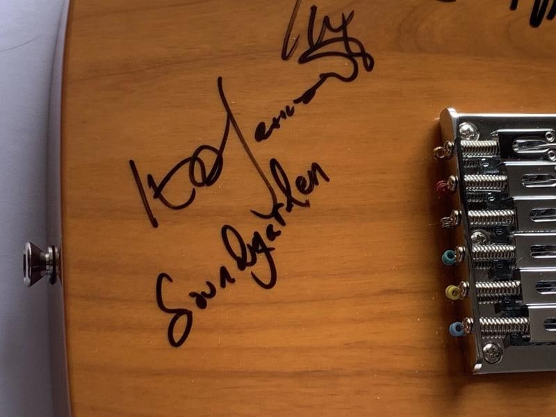SOUNDGARDEN: Chris Cornell, Matt Cameron, Hiro Yamamoto, & Kim Thayil Signed Guitar (Beckett LOA) - 6