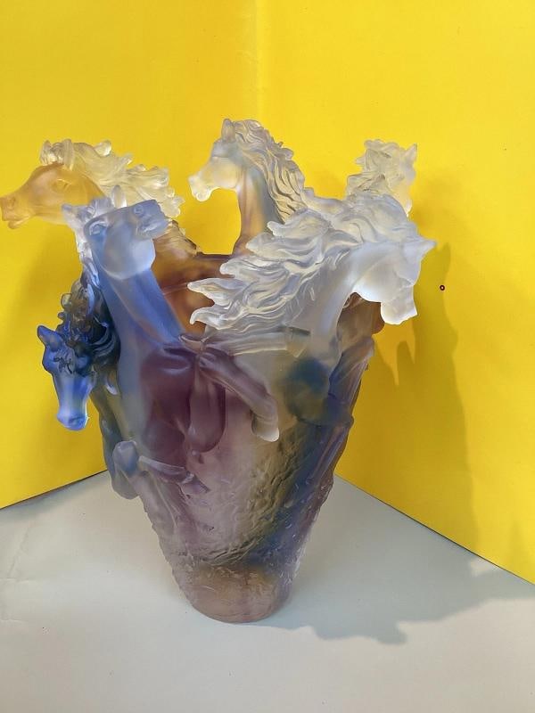 Nancy Daum Style Crystal Horse Vase Multi Color Unique Color H9Ã¢â‚¬Â - 12