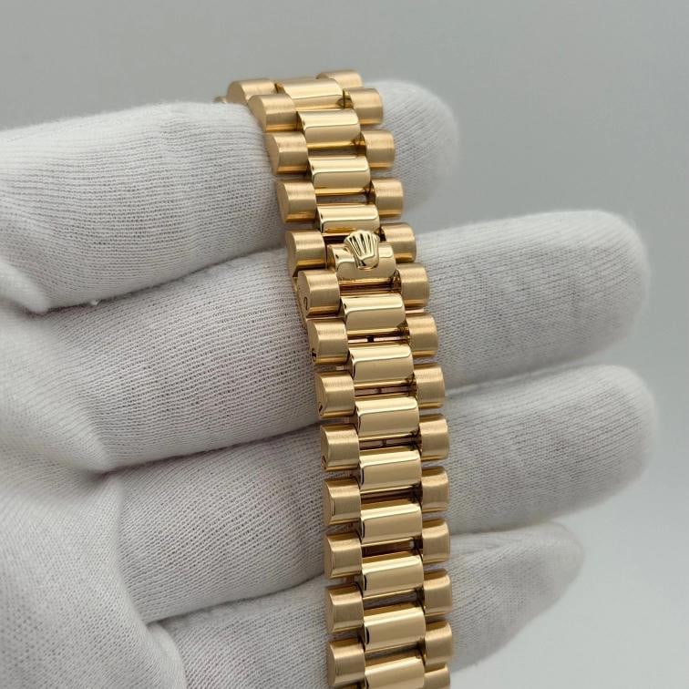 Rolex Day Date President 18038 36mm Champagne Dial Quickset 18K Yellow Gold - 11