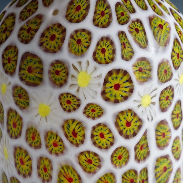 Vase with Redentore and Kiku Murrine Ermanno Toso for Fratelli Toso 1960s - 6