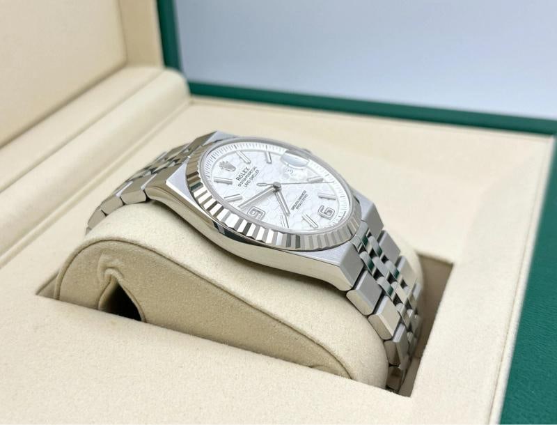 2026 NEW Rolex Land Dweller 40 127334 Honeycomb Dial 18K Gold Steel Box Paper - 11