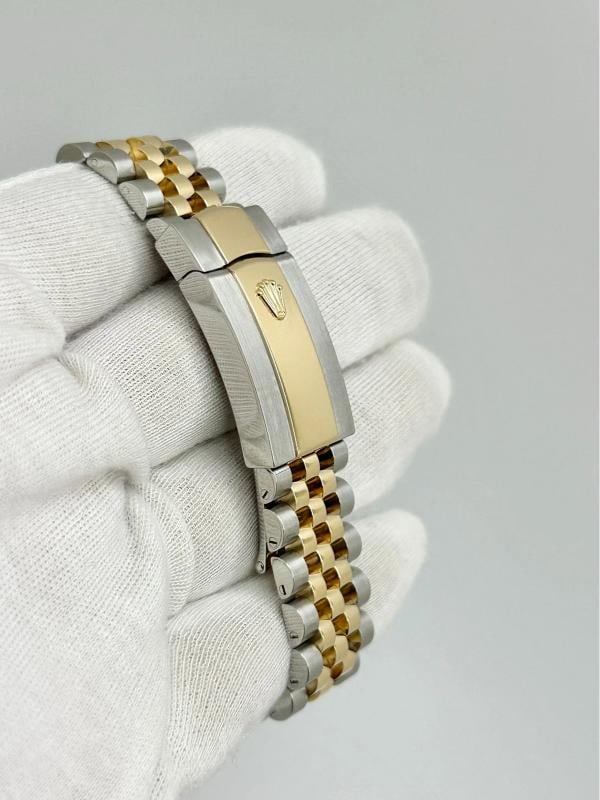 2025 Rolex Datejust 126233 36mm Champagne Dial 18K Gold Steel Box Paper Jubilee - 10