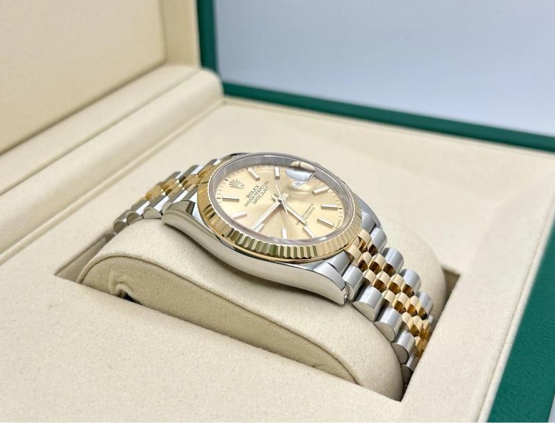 2025 Rolex Datejust 126233 36mm Champagne Dial 18K Gold Steel Box Paper Jubilee - 8