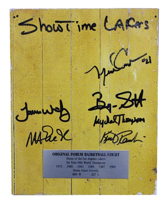 Showtime Lakers (5) Johnson, Worthy, Scott +3 Signed 8x10 Forum Floorboard BAS W (1 of 5)