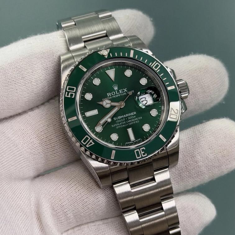2017 Rolex Submariner Hulk 116610LV 40mm Green Dial Green Bezel Steel Box Paper - 4