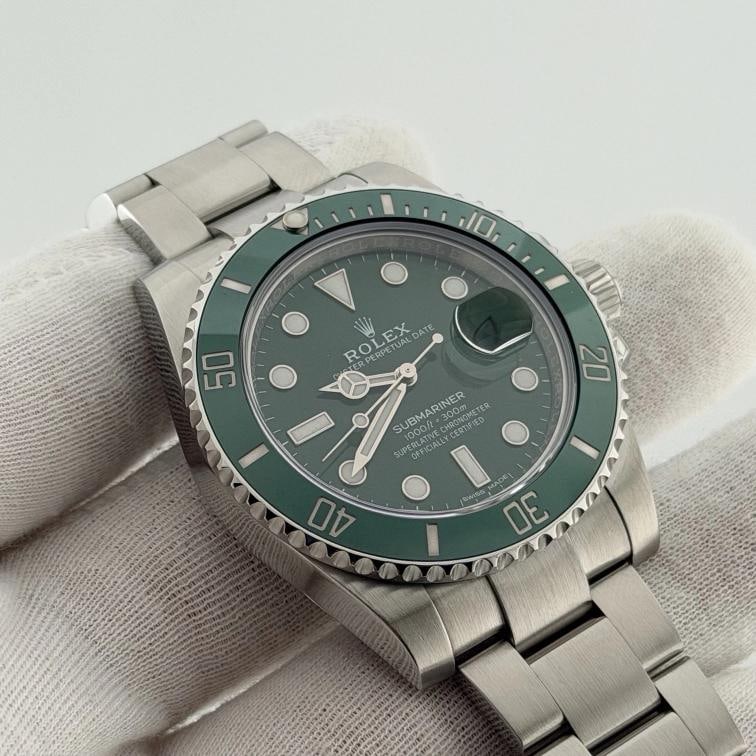 2017 Rolex Submariner Hulk 116610LV 40mm Green Dial Green Bezel Steel Box Paper - 8