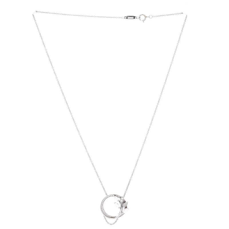 Tiffany & Co. Victoria Vine Circle Pendant Necklace Platinum with Diamonds Small - 3