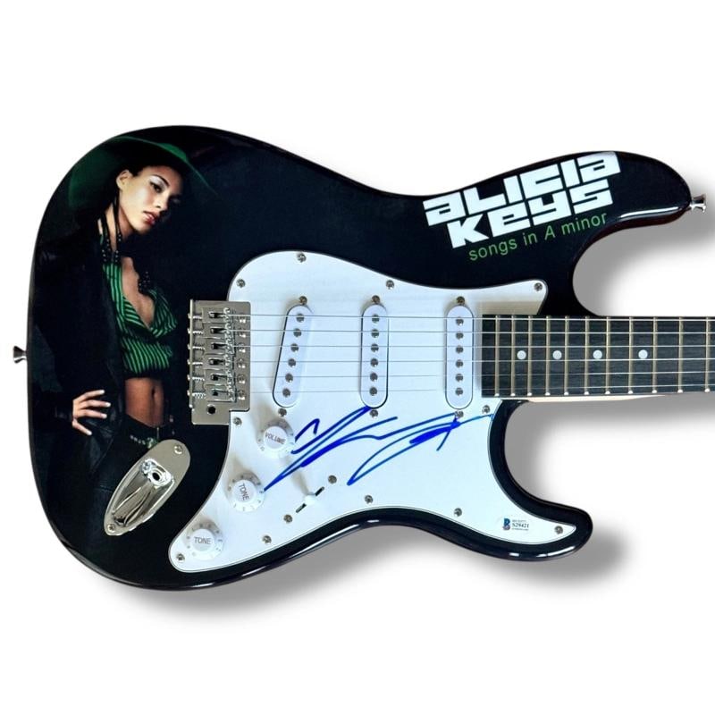 Alicia Keys Signed Guitar Custom Graphics Beckett COA Songs in A Minor: Industry: Music,Autograph Authentication: Beckett,Object Type: Guitar & Guitar Pick,Original/Reproduction: Original,Signed: Yes,Country of Origin: United States