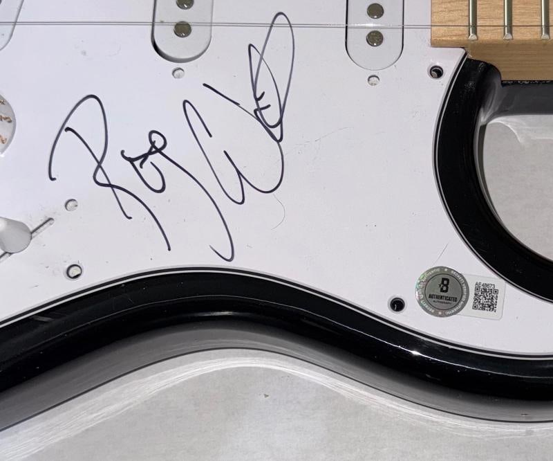 Roger Waters Pink Floyd Signed Autograph Electric Guitar Beckett COA - 5