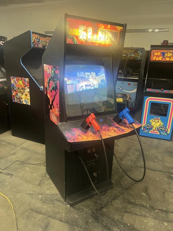AREA 51 & MAX FORCE ARCADE MACHINE by ATARI 1995 (Excellent Condition) *RARE* (1 of 5)