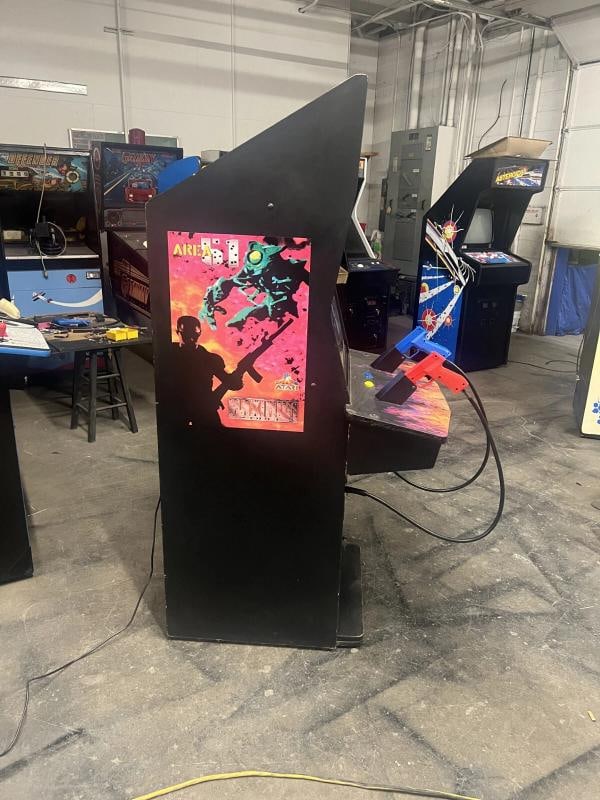 AREA 51 & MAX FORCE ARCADE MACHINE by ATARI 1995 (Excellent Condition) *RARE* - 2