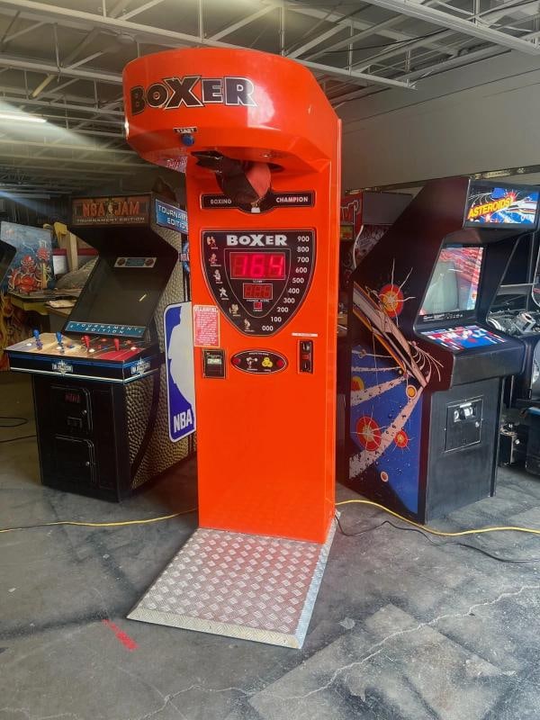 BOXER ARCADE BOXING MACHINE (Excellent Condition) *RARE* (1 of 7)