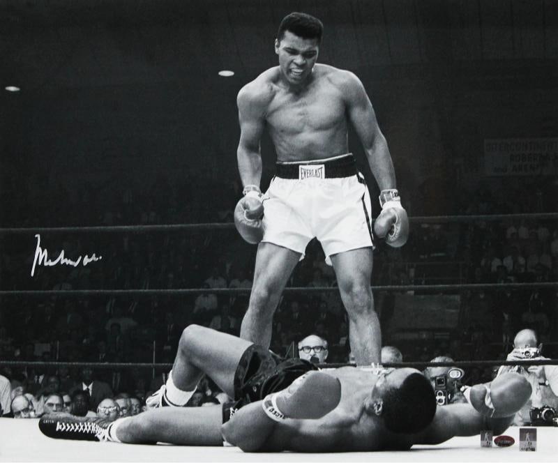 Muhammad Ali Signed B&W 20x24 Vs. Sonny Liston Photo Auto 10! PSA/DNA #3A48006: Product: Photo,Player: Muhammad Ali,Sport: Boxing,Original/Reprint: Original,Autograph Authentication: PSA,PRODUCT_COA: PSA,PRODUCT_SIGNED_BY_NAME: Muhammad Ali,Country of Origin: United States