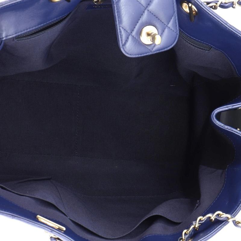 Chanel Classic CC Shopping Tote Quilted Calfskin Large - 6