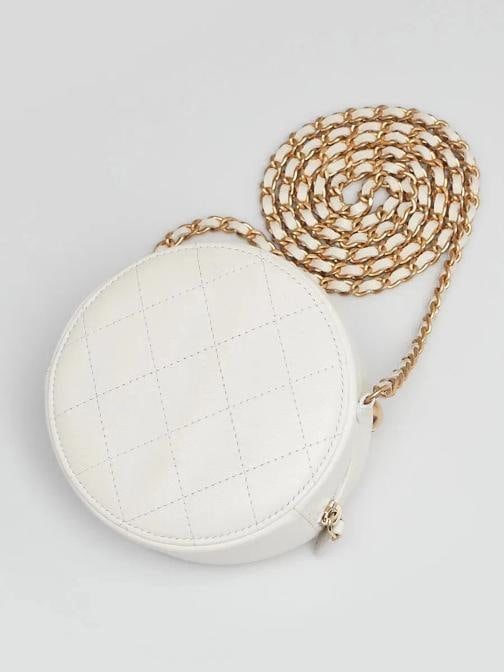 Chanel White Quilted Lambskin Leather Pearl Round Clutch with Chain Bag - 3