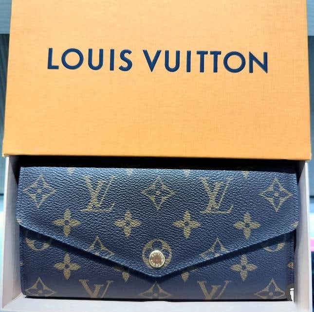 Louis Vuitton Sarah Wallet Monogram (1 of 9)